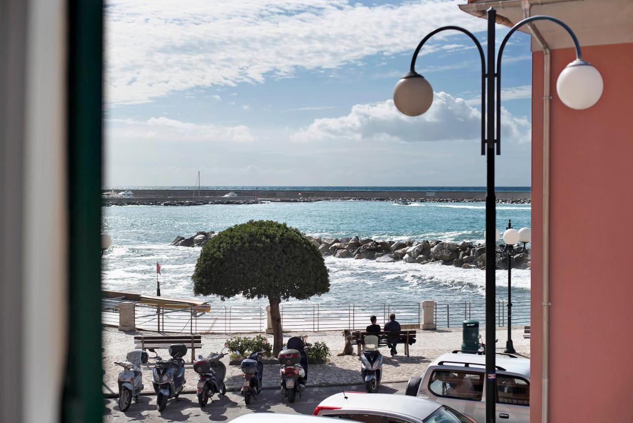 A Due Passi Dal Mare Apartman Chiavari Kültér fotó